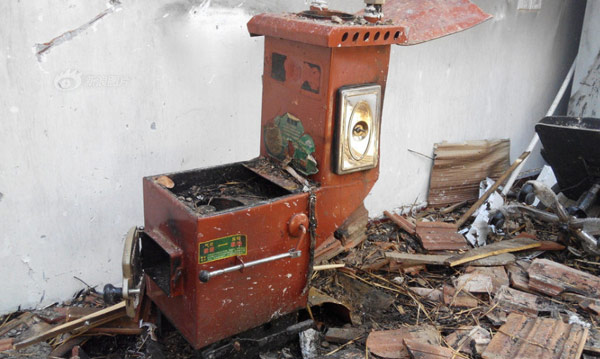 ɽ����ů¯��ը��Ů���˵������� 